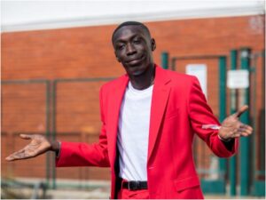 Leia mais sobre o artigo Conheça o fenômeno Khaby Lame (você sabe quem é, só não sabia seu nome)